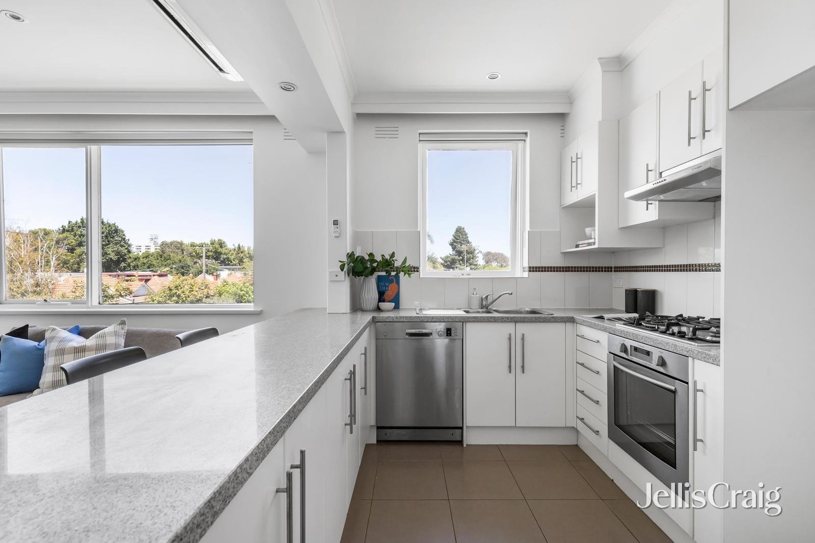 7/18 Airlie Avenue, Prahran image 3