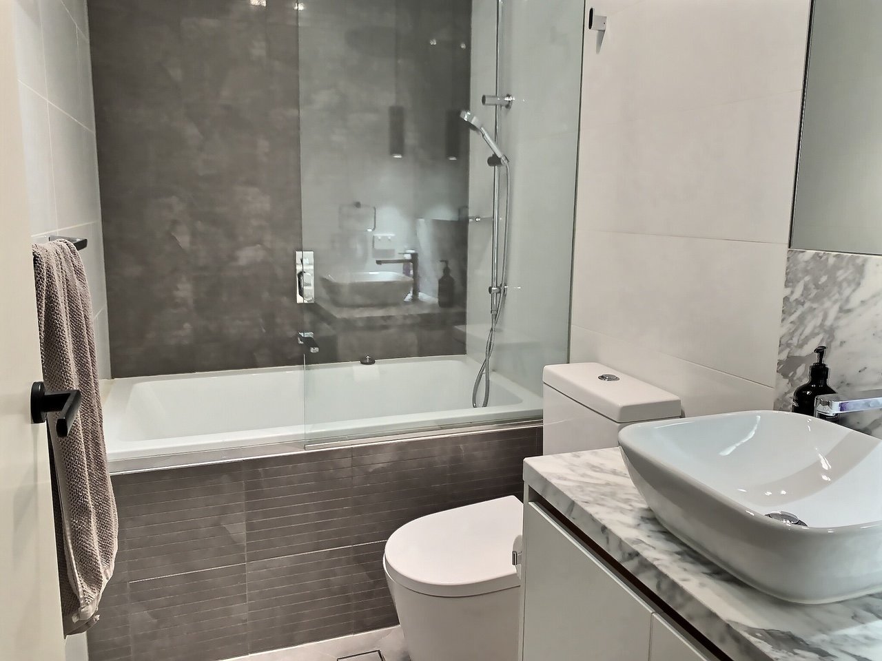 7/18 Leopold Street, Glen Iris image 5