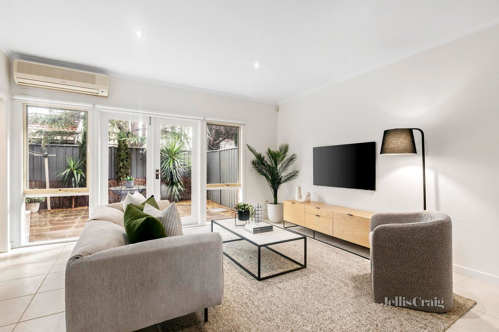 7/181 Melbourne Road, Williamstown image 4