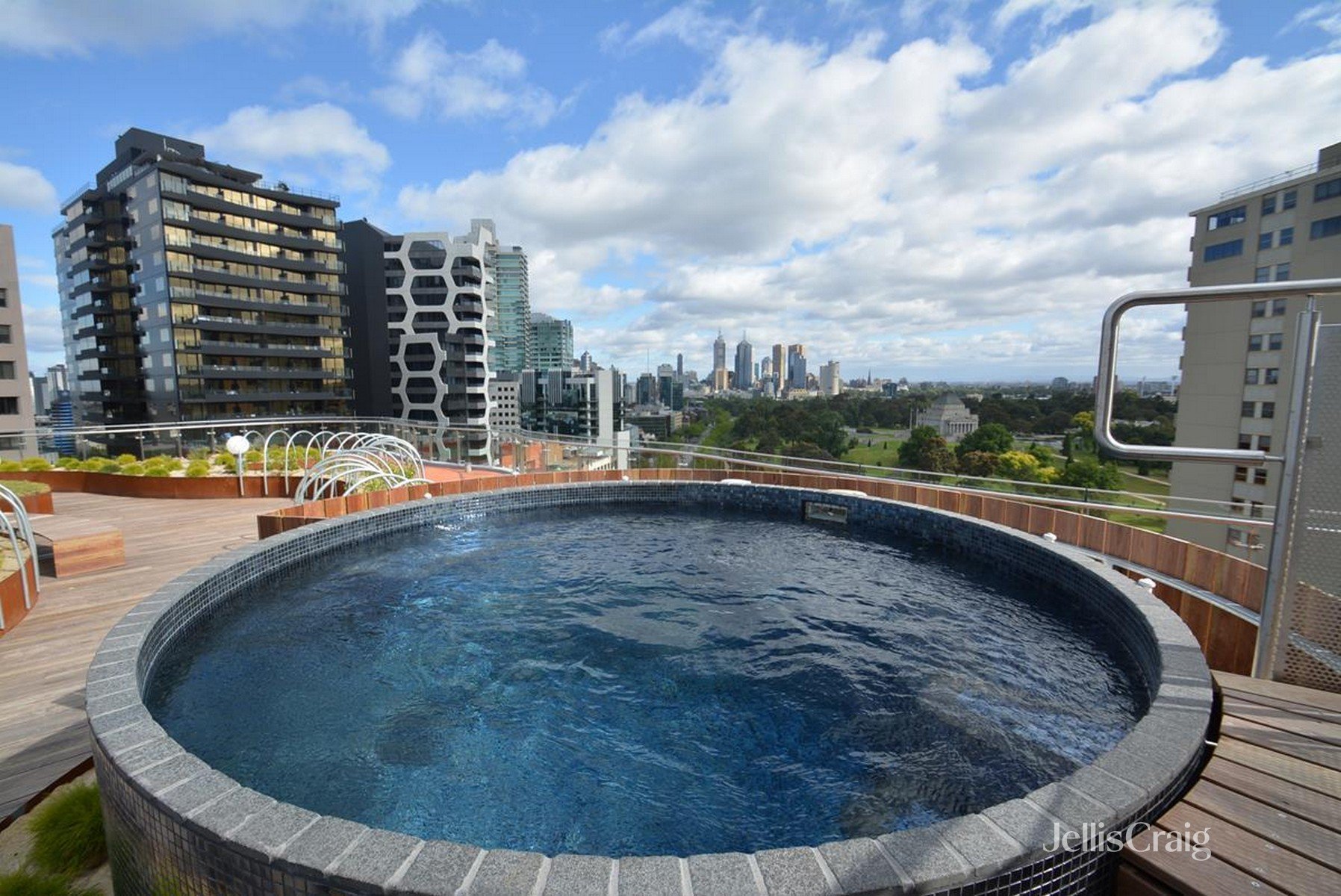 718/35 Albert Road, Melbourne image 6