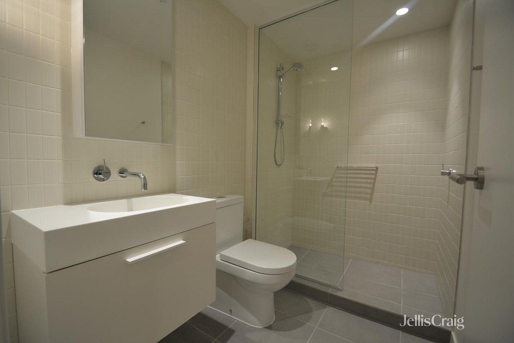 718/35 Albert Road, Melbourne image 4