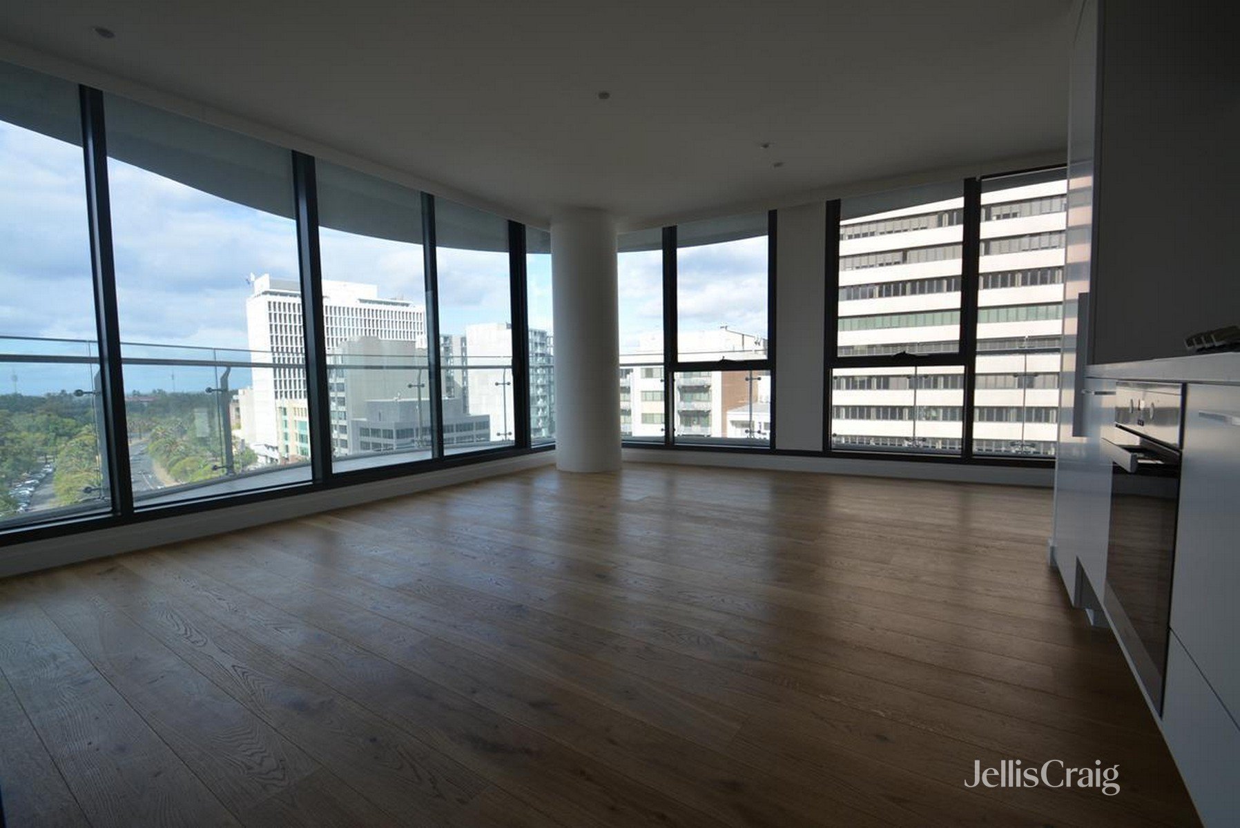 718/35 Albert Road, Melbourne image 3