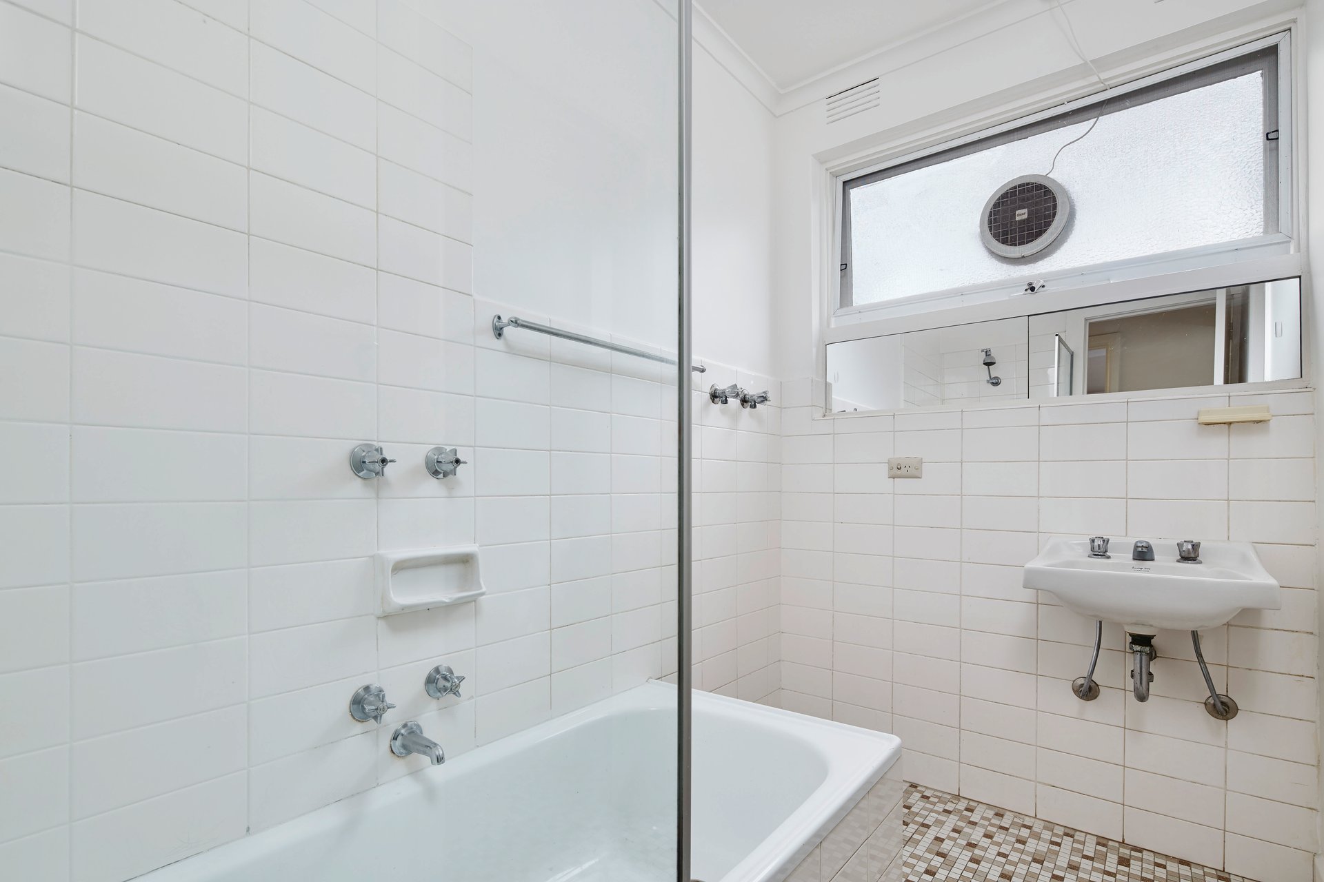 Property Gallery Thumbnail 5