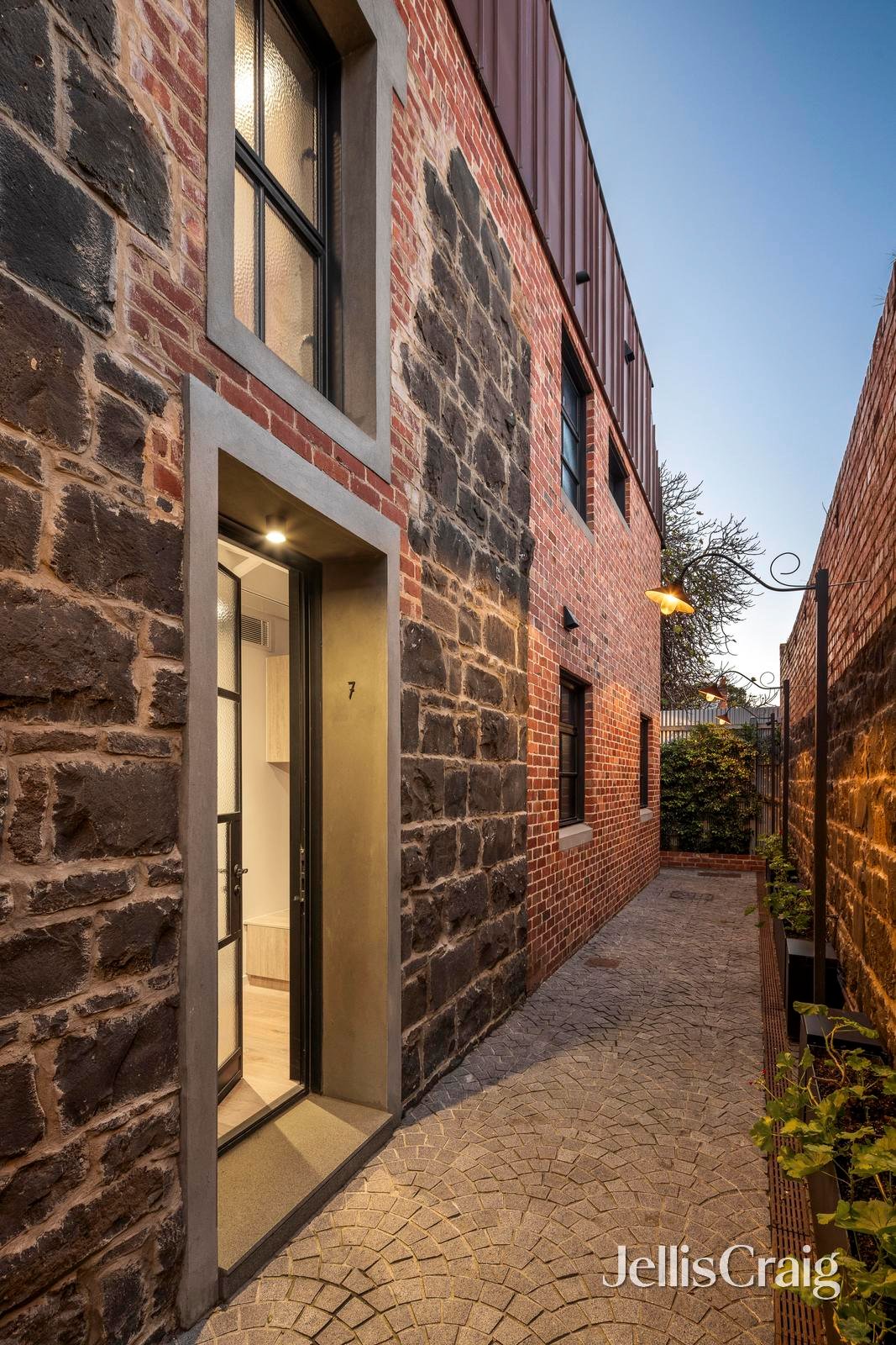 7/191 Weston Street, Brunswick&nbsp;East image 2