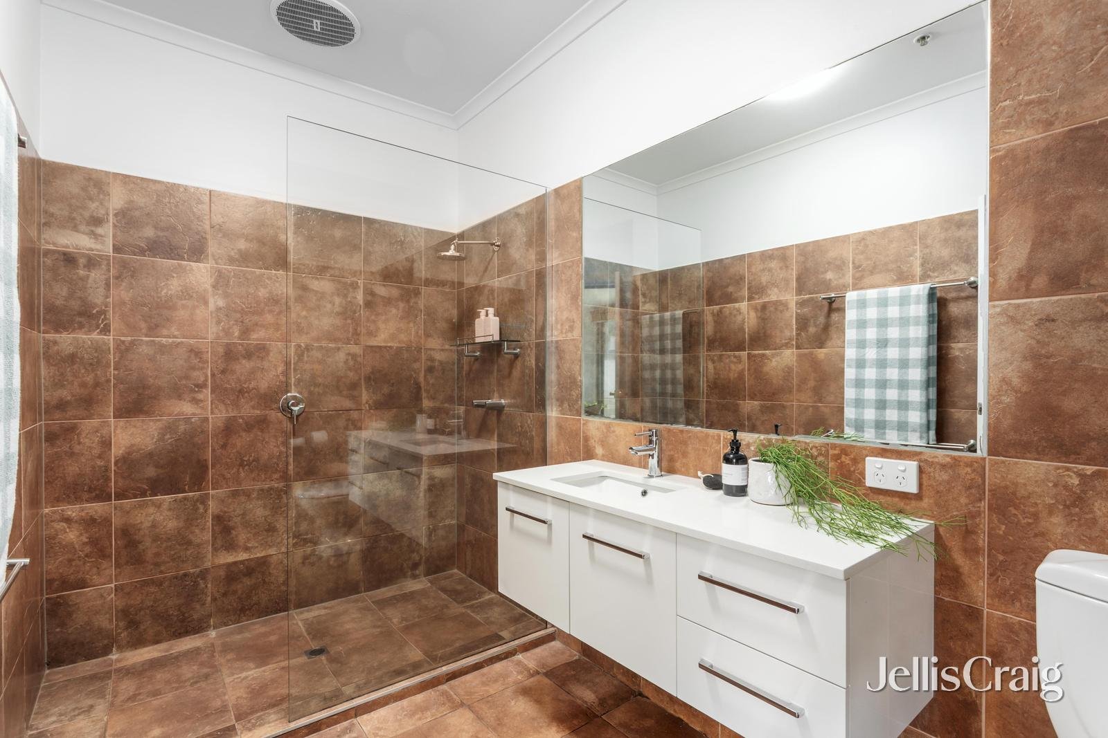 7/197 Inkerman Street, St Kilda image 5