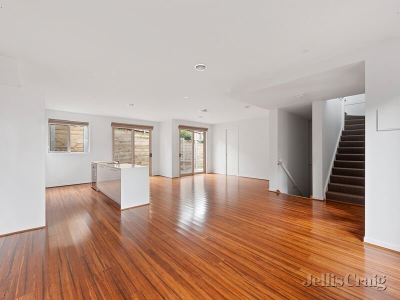 7/198 Sherbourne Road, Eltham image 3