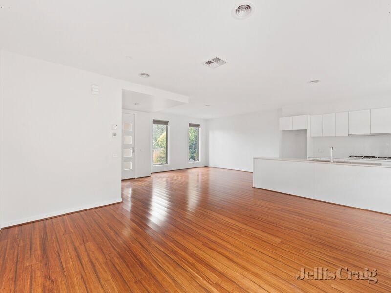 7/198 Sherbourne Road, Eltham image 4
