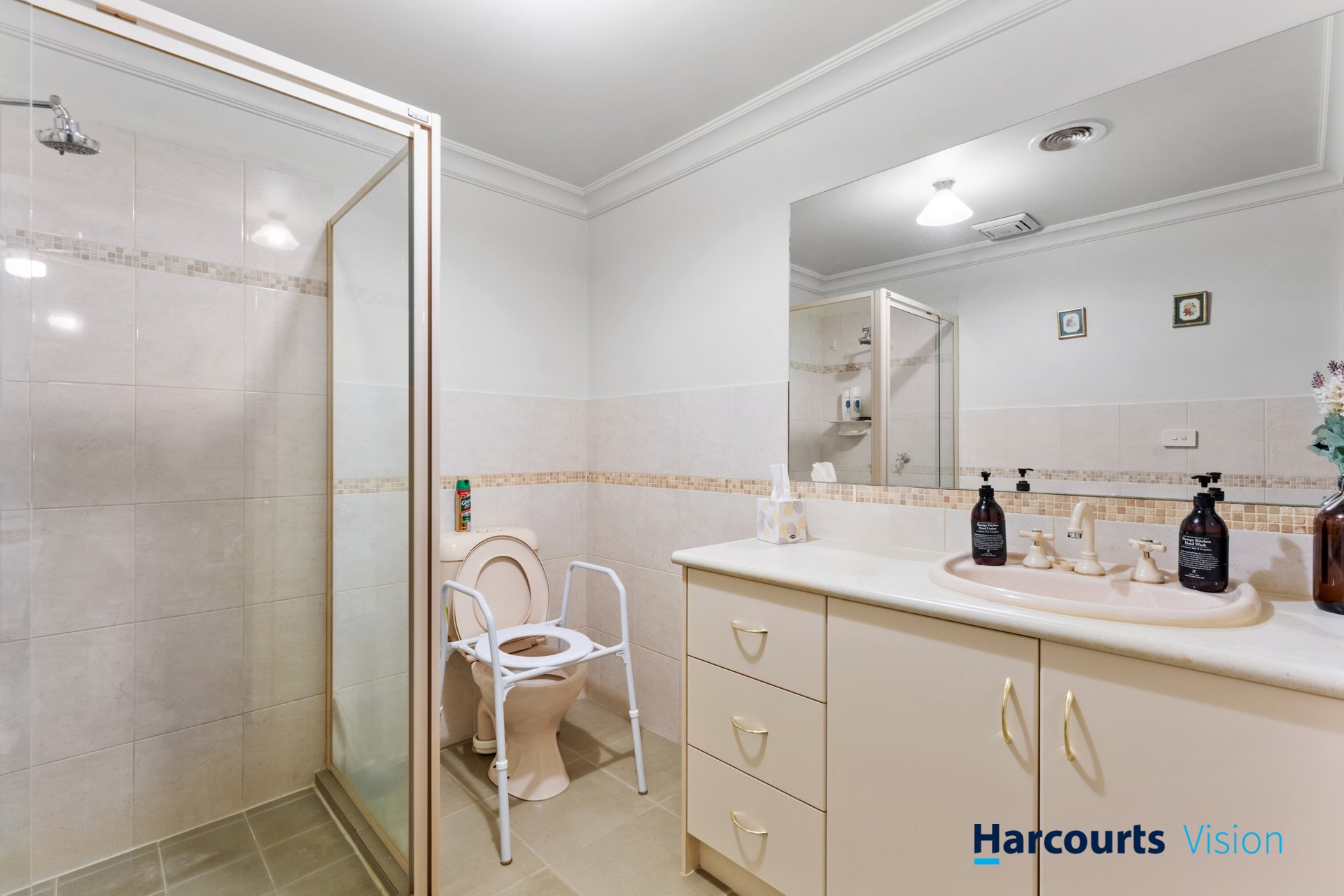 71B David Avenue, Keilor East image 11
