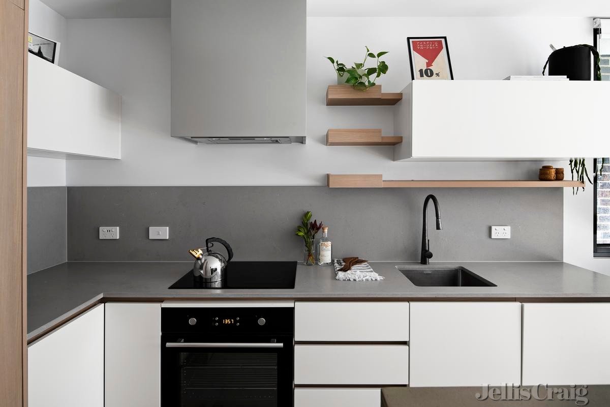7/2-6 McCutcheon Street, Northcote image 2