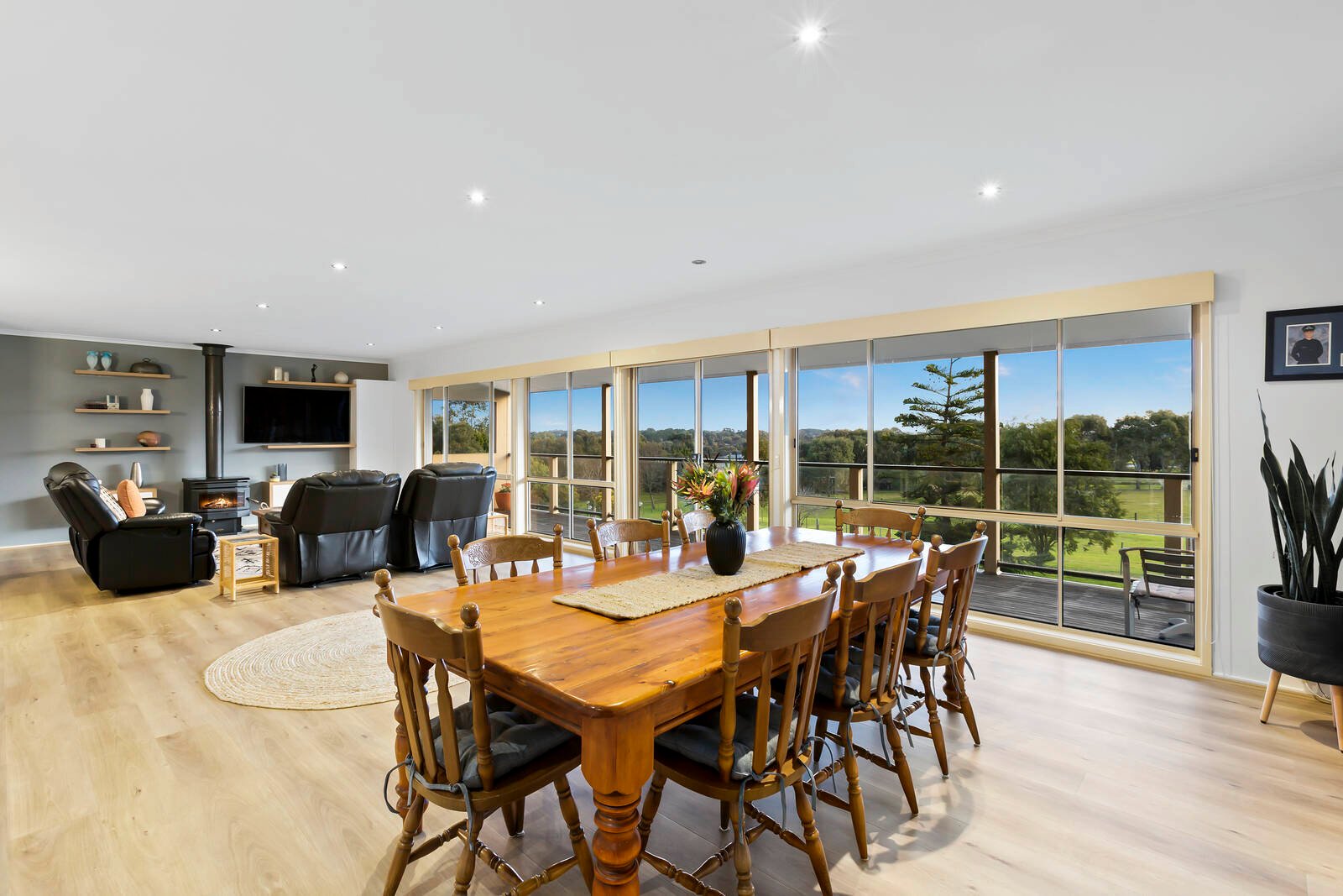 Property Gallery Thumbnail 9