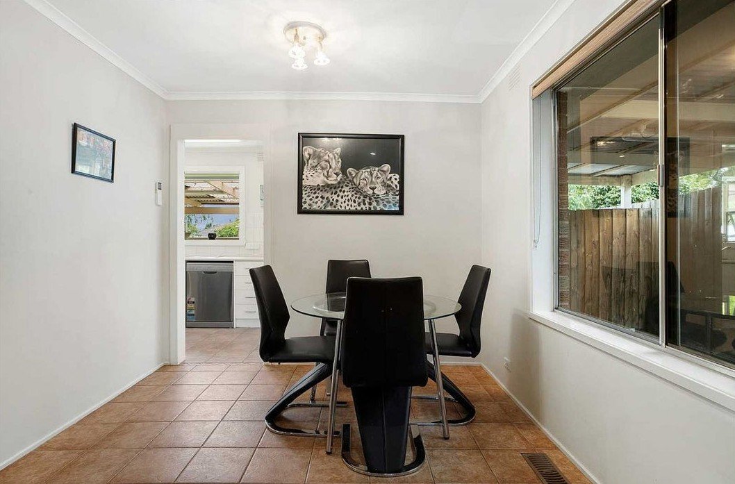 72 Adele Avenue, Ferntree&nbsp;Gully image 3