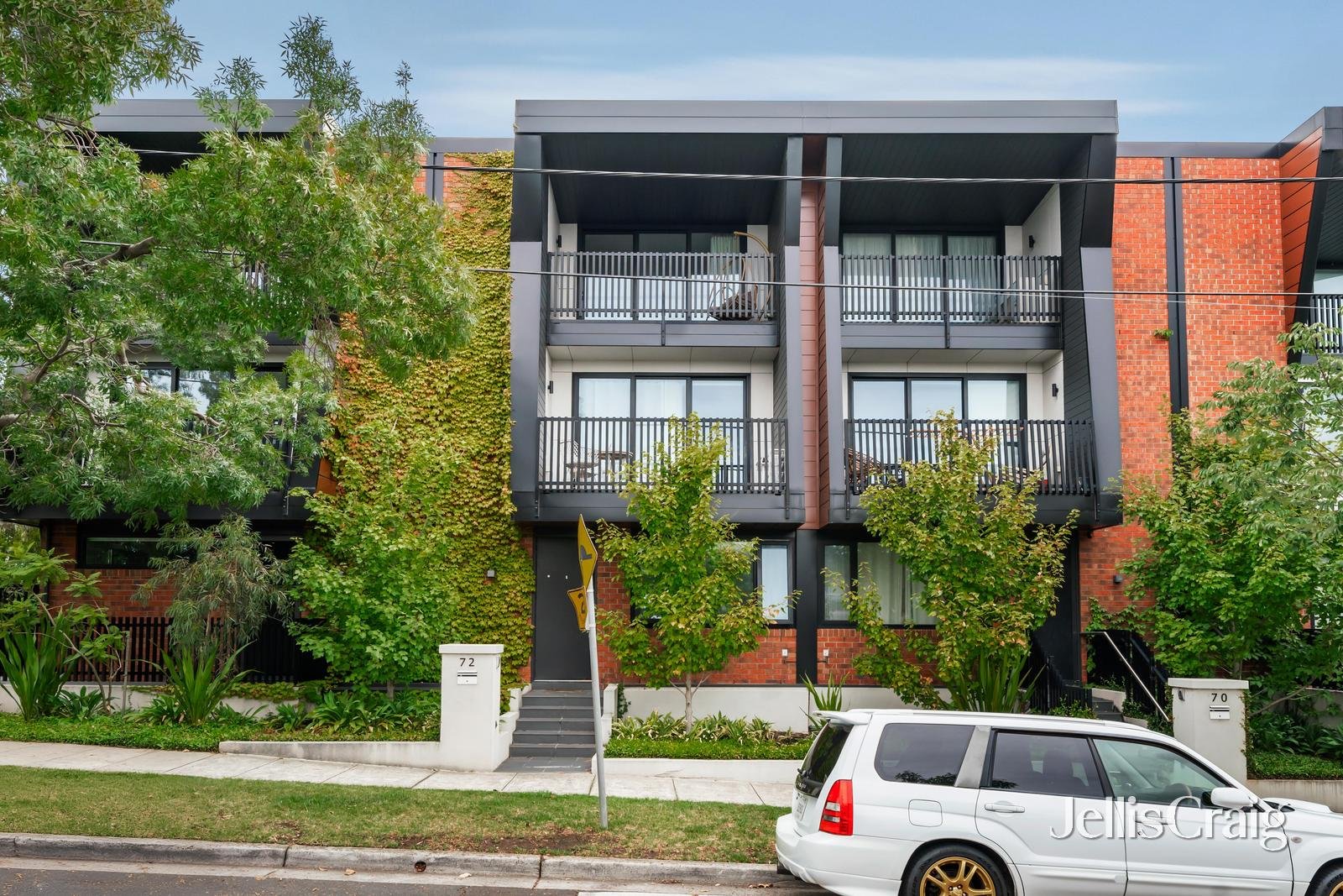 72 Bent Street, Mckinnon image 1