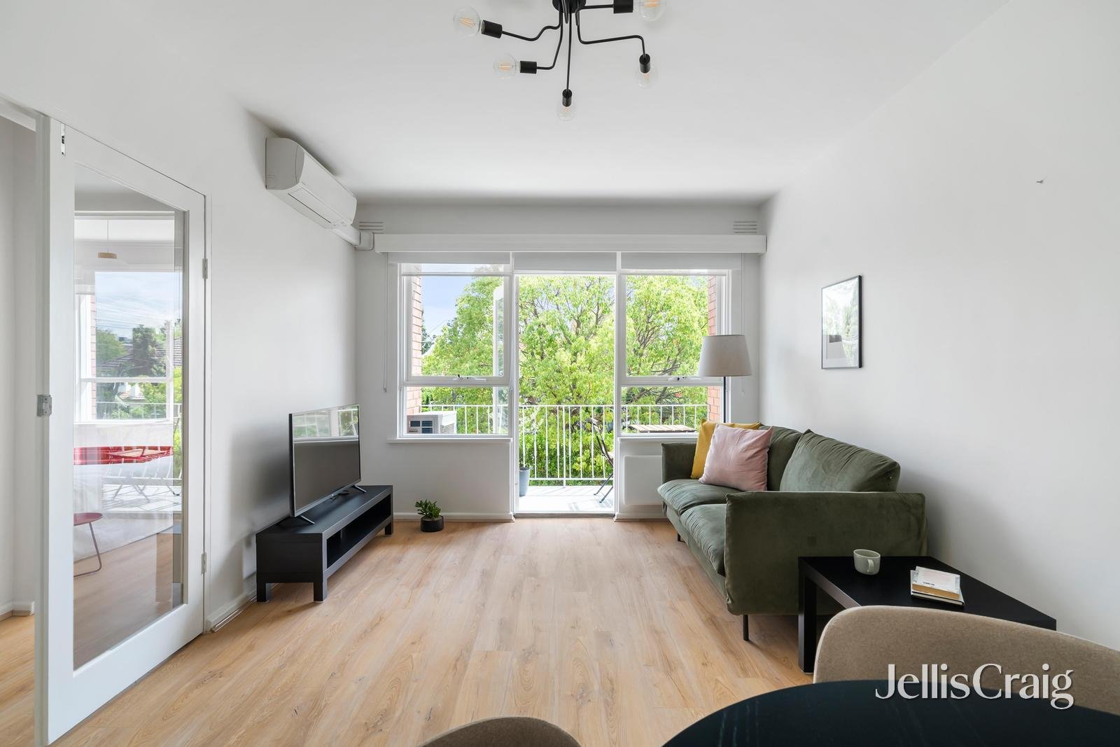 7/2 Brook Street, Hawthorn image 3