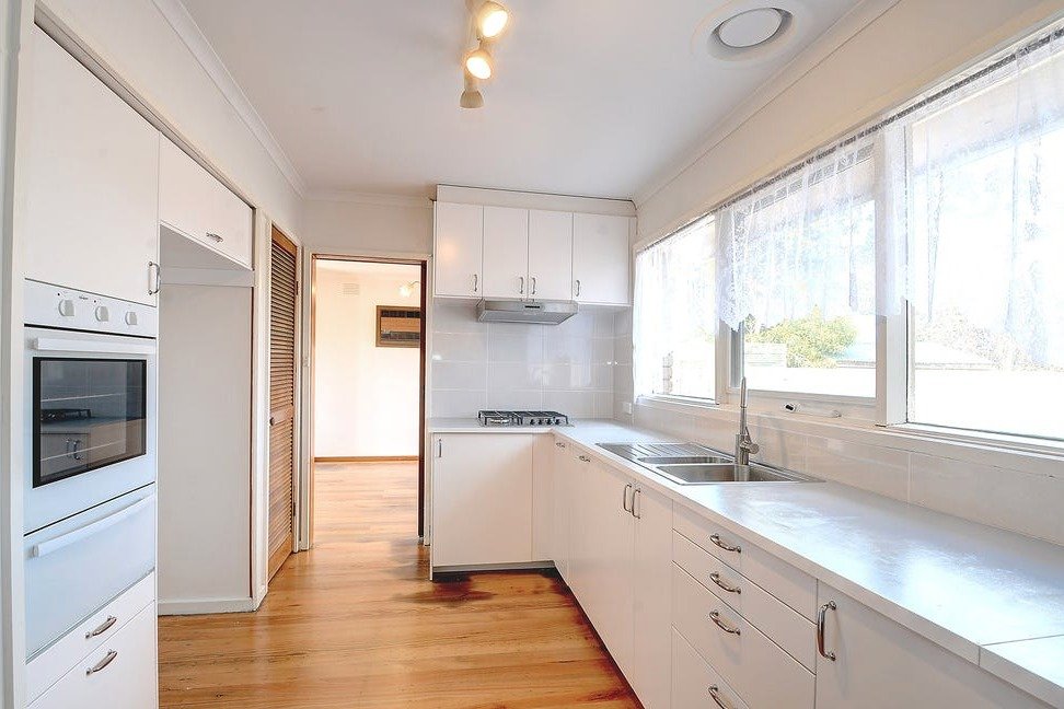 72 Campbell Street, Glen&nbsp;Waverley image 3