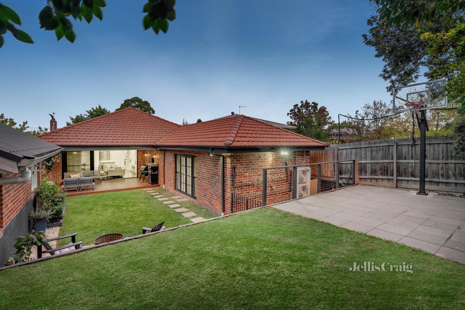 72 Creek Road, Mitcham image 12