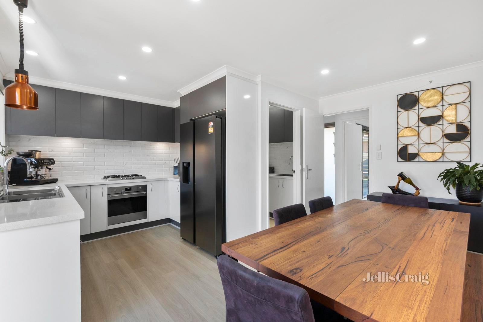 7/2 Cunningham Place, Oakleigh South image 4