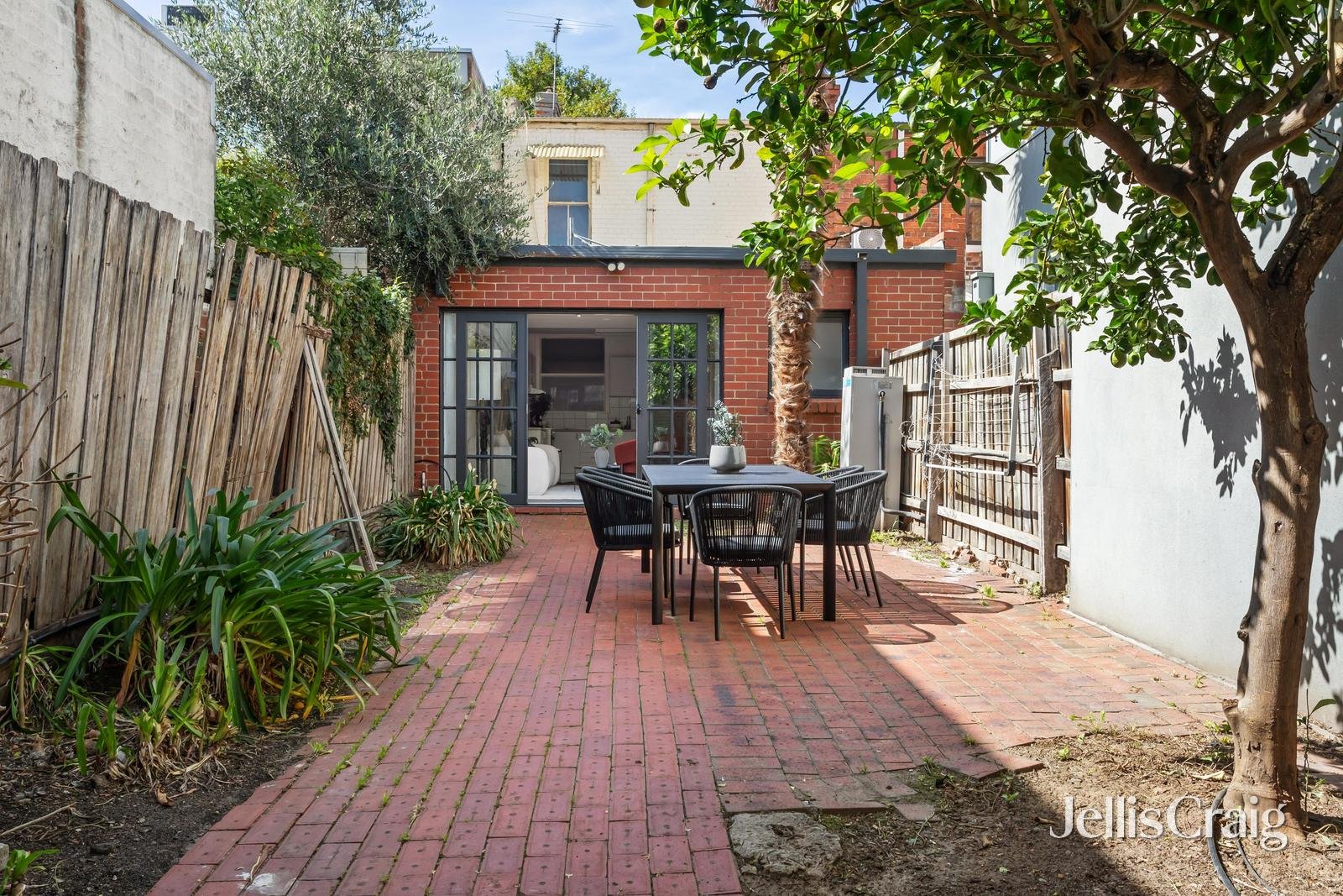 72 Docker Street, Richmond image 2