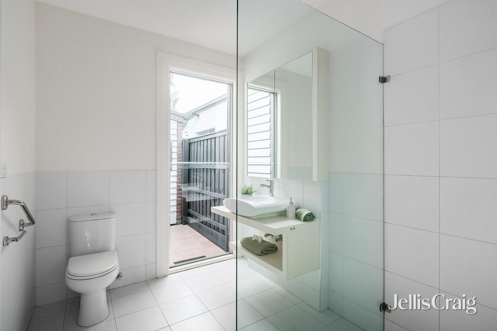 72 Edgevale Road, Kew image 7