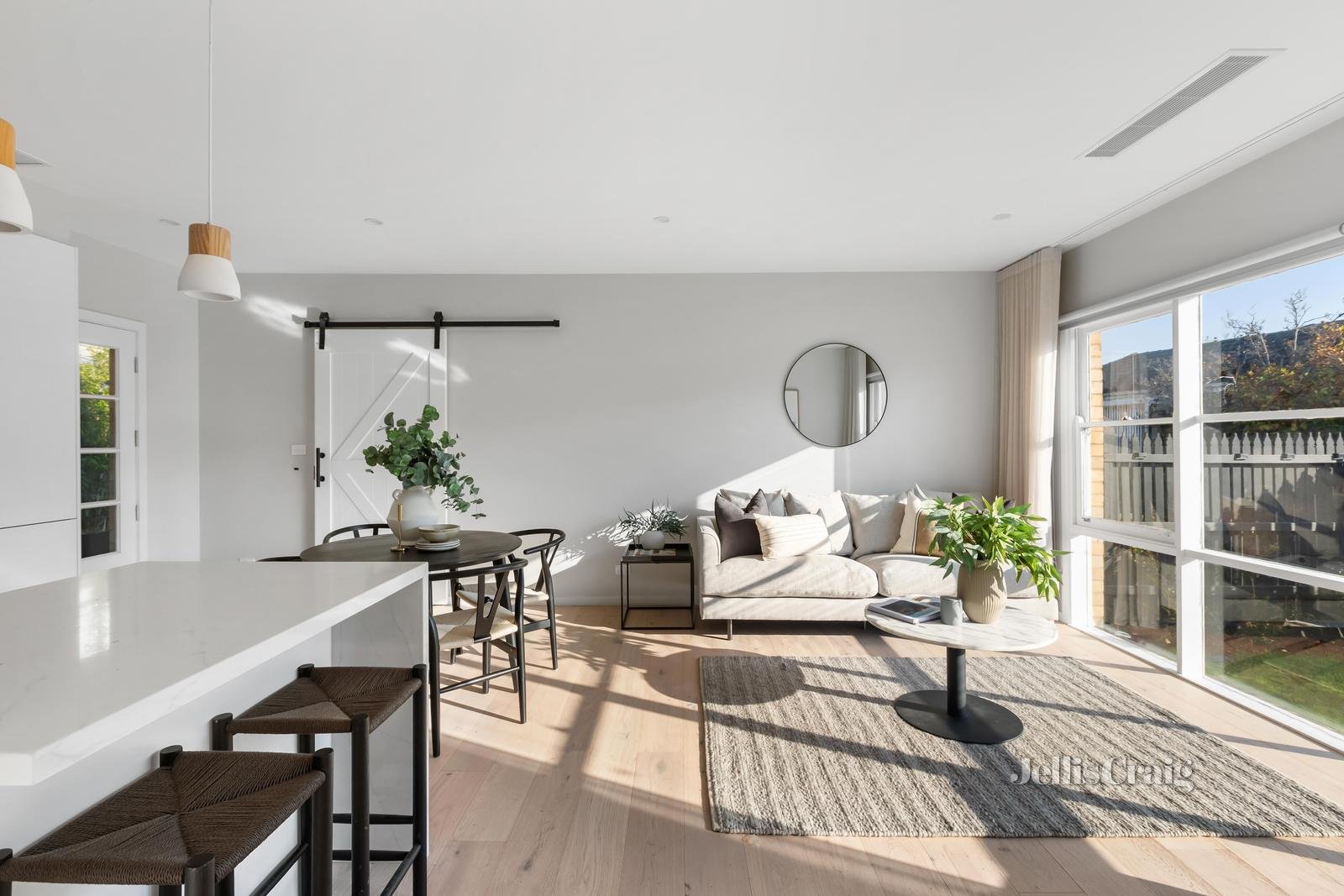7/2 Elizabeth Crescent, Carnegie image 1