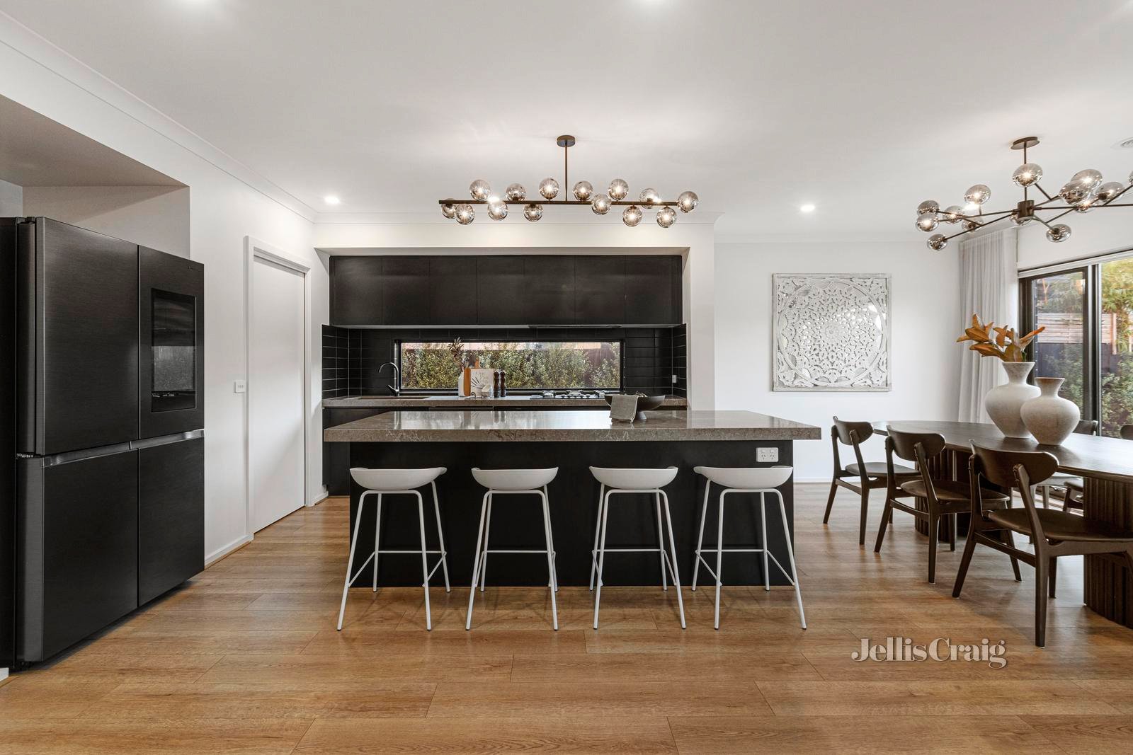 72 Gladesville Drive, Bentleigh East image 6