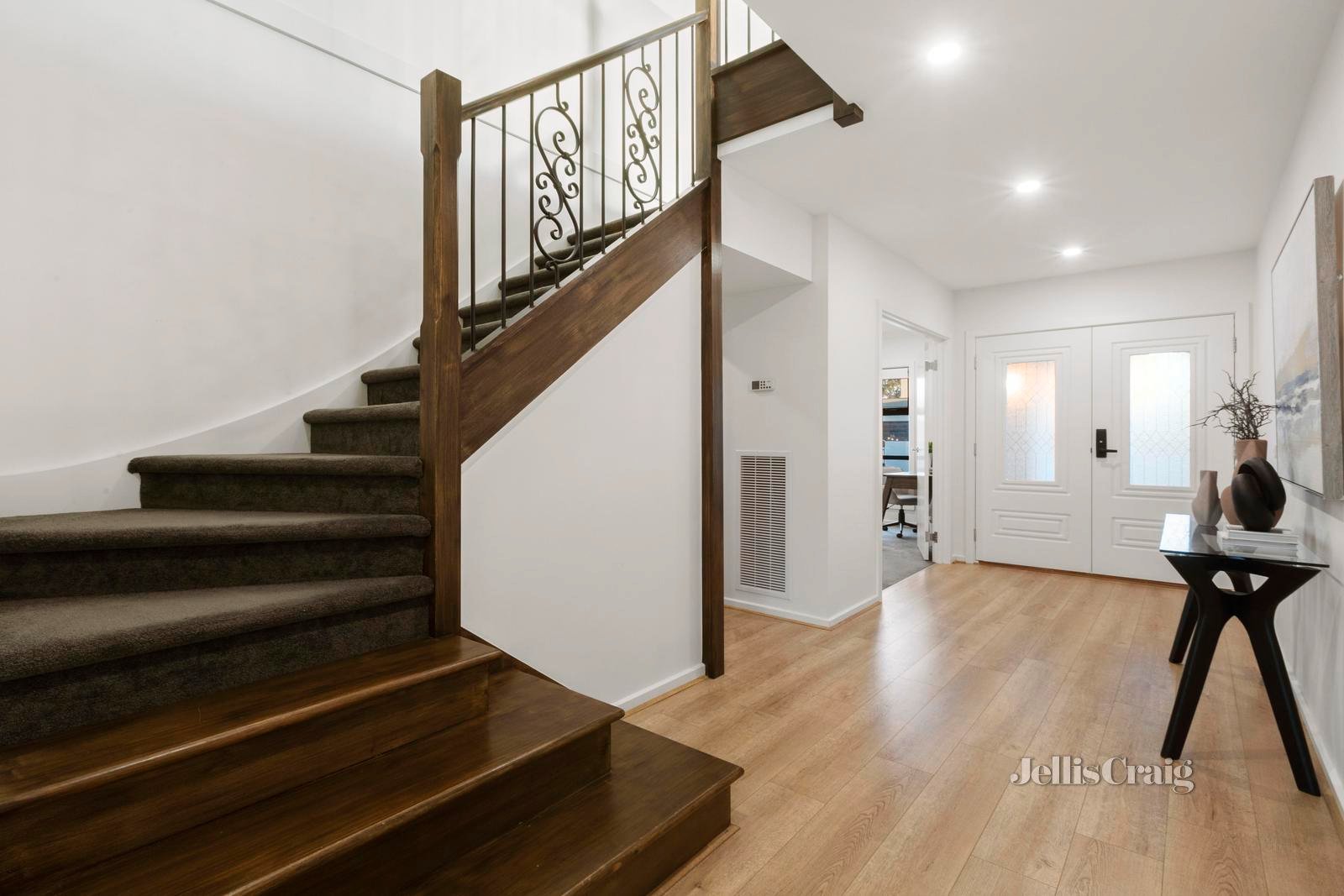 72 Gladesville Drive, Bentleigh East image 10
