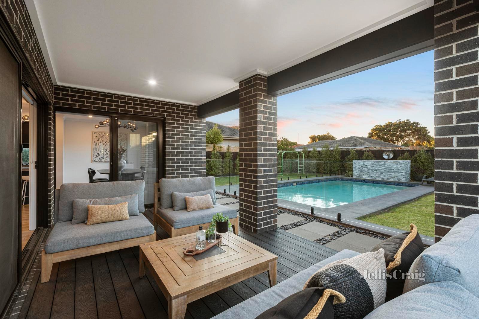72 Gladesville Drive, Bentleigh East image 18