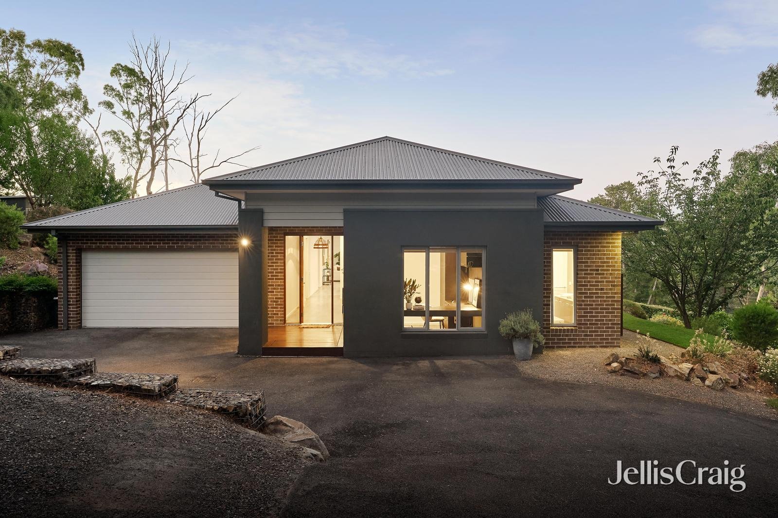 72 Heads Road, Donvale image 2