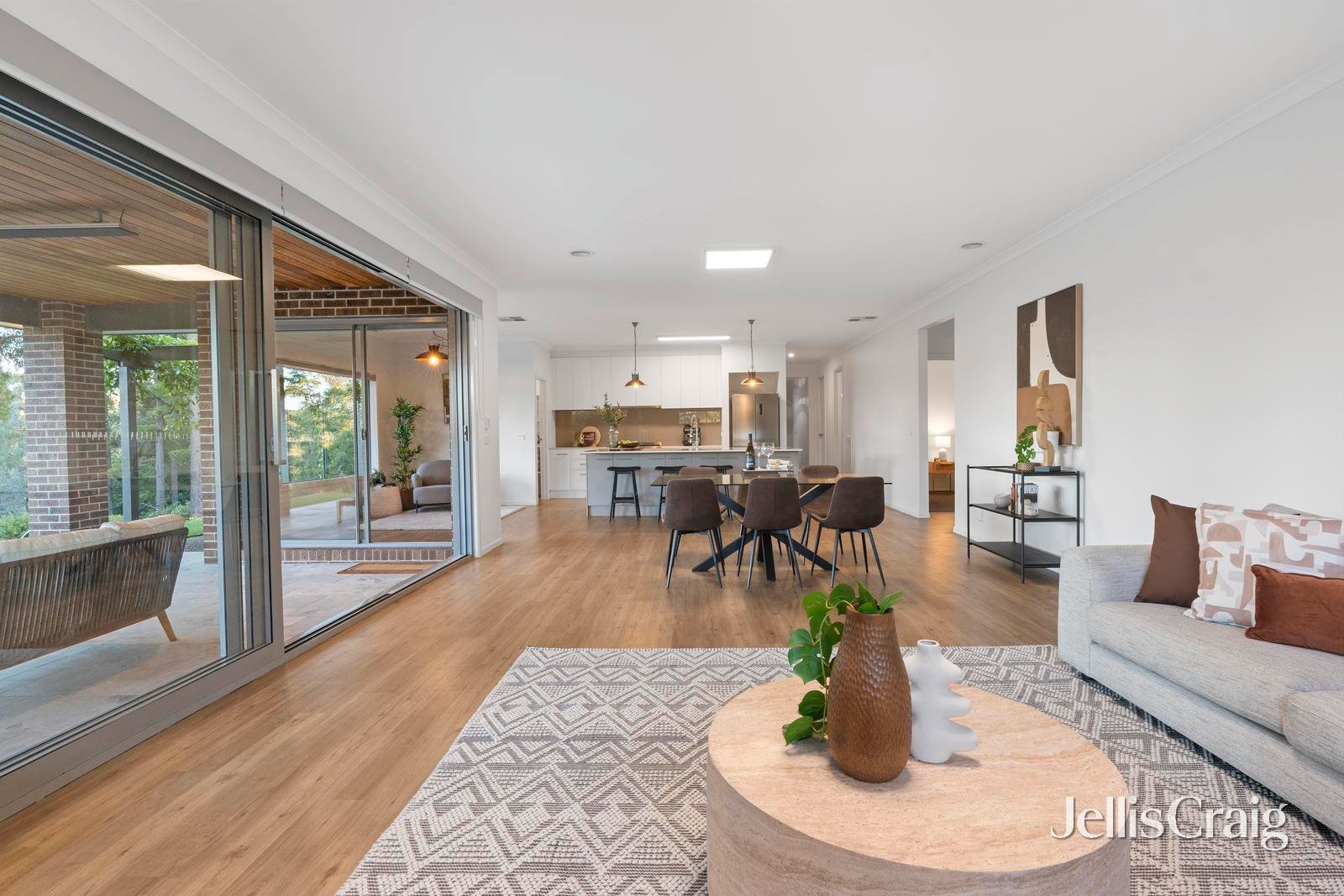 72 Heads Road, Donvale image 3