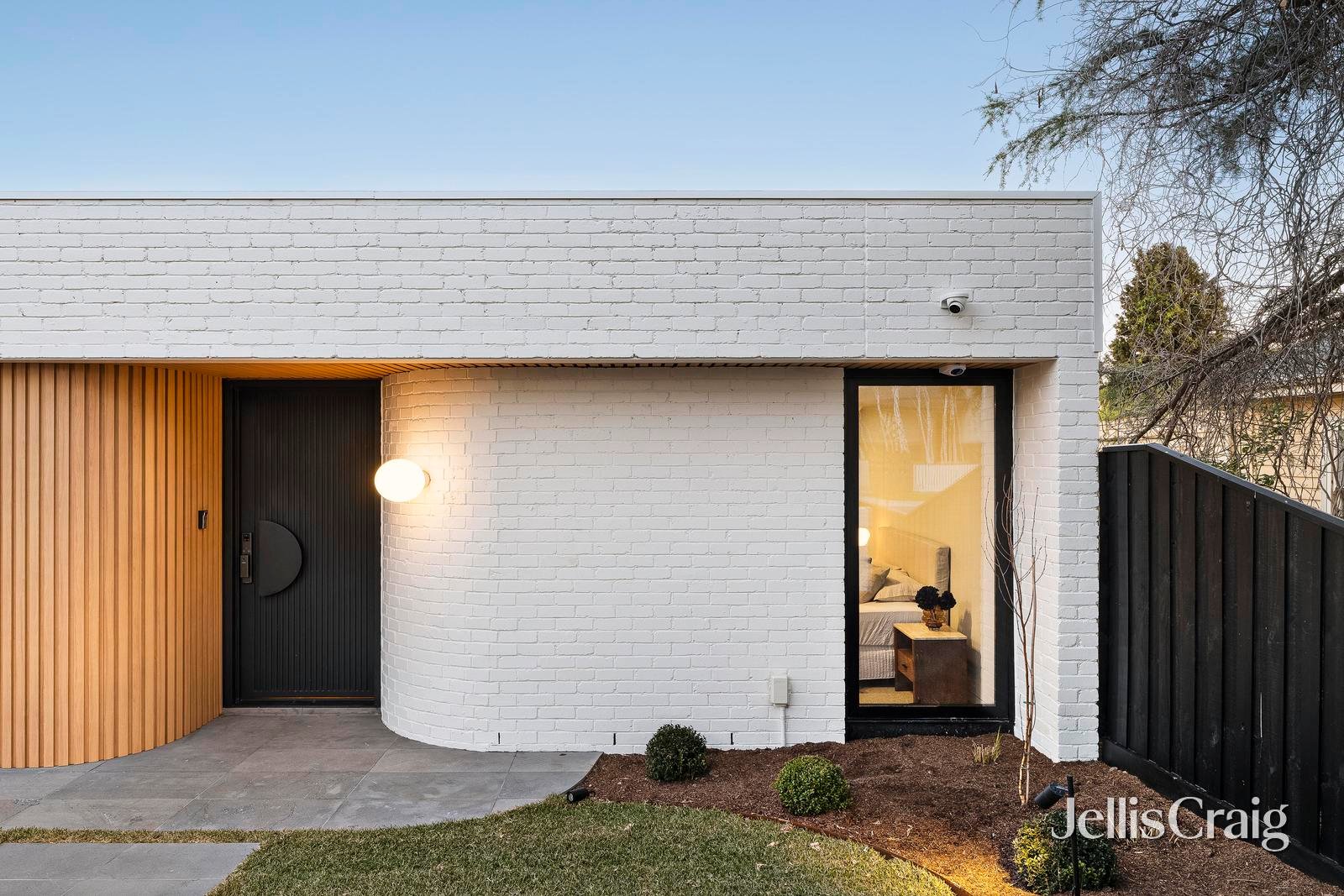 72 Kellett Street, Northcote image 2