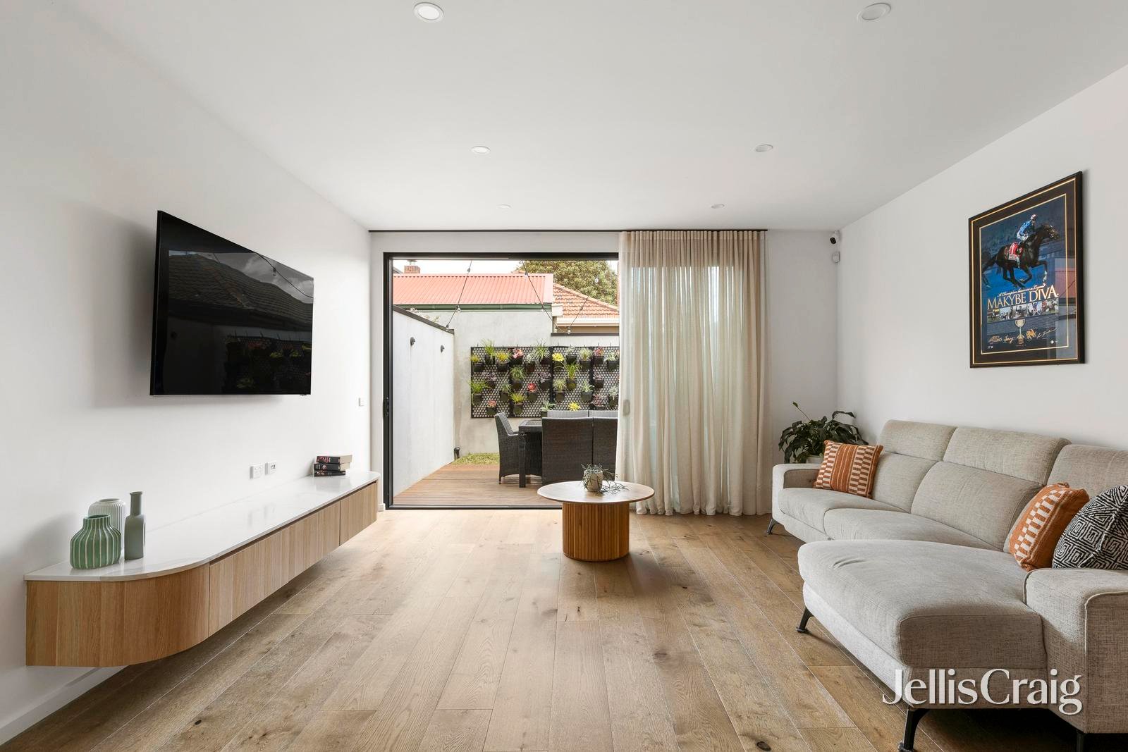 72 Lincoln Street, Richmond image 2