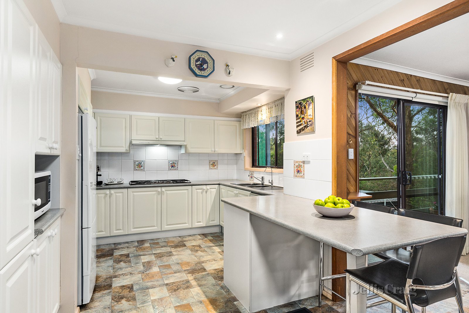 72 Livingstone Road, Eltham image 5