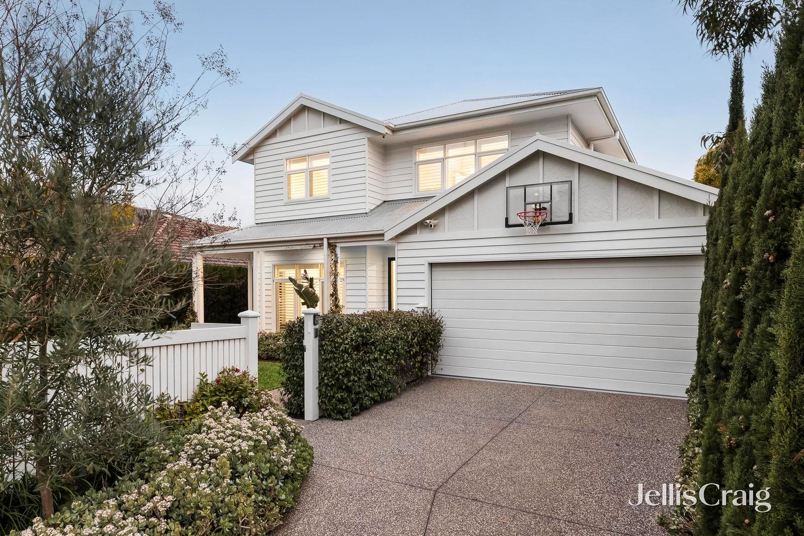 72 Ludstone Street, Hampton image 1