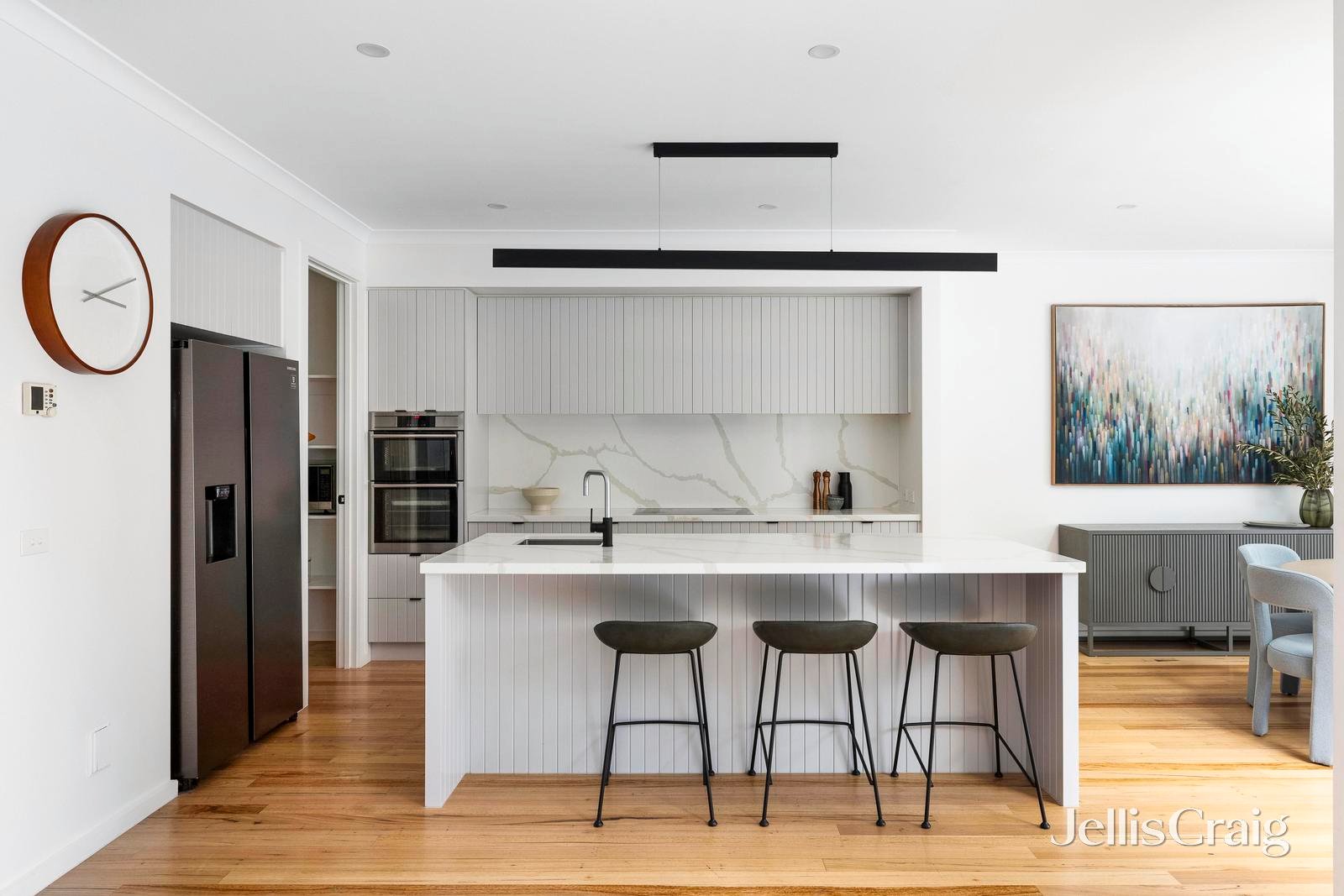 72 Ludstone Street, Hampton image 3