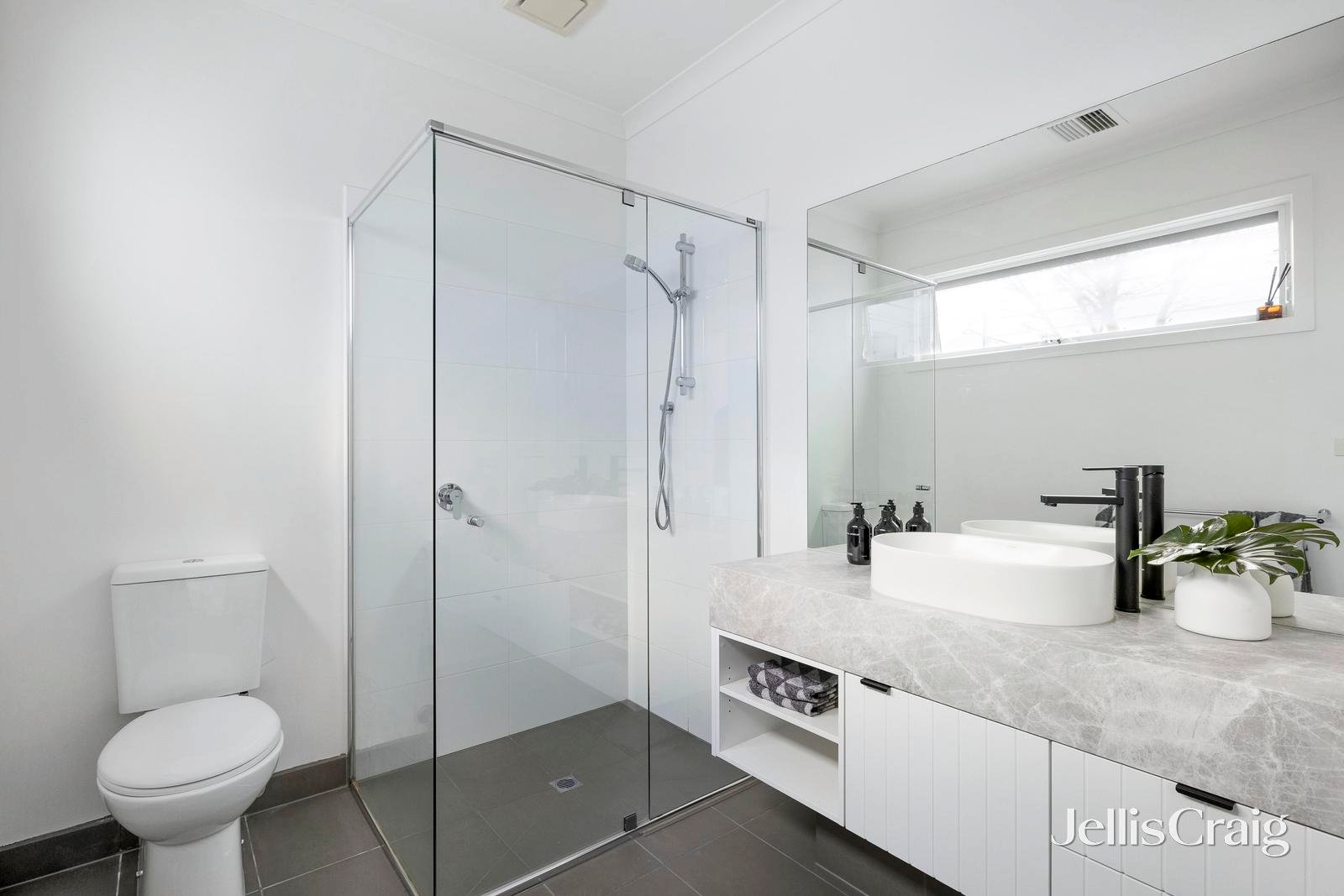 72 Ludstone Street, Hampton image 14
