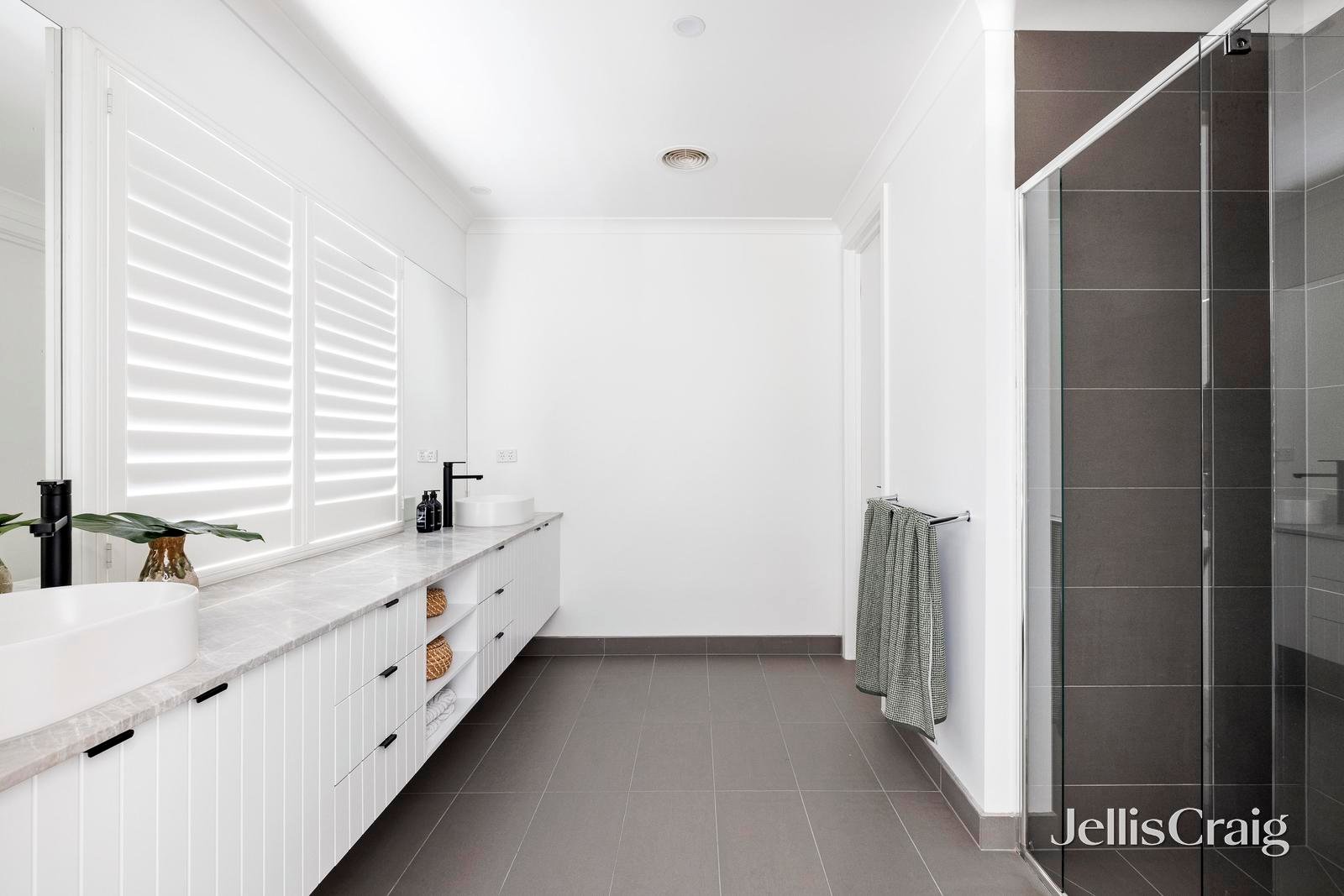 72 Ludstone Street, Hampton image 19