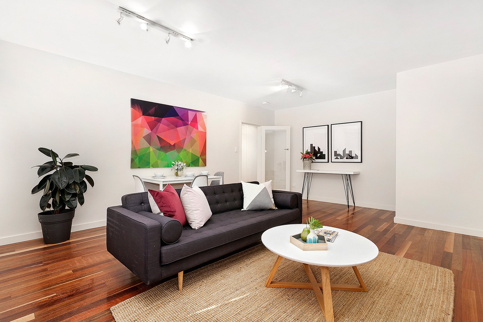 Property Gallery - Main Image