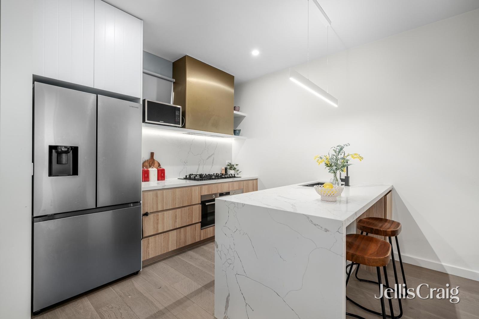 7/2 Montgomery Avenue, Mount Waverley image 4