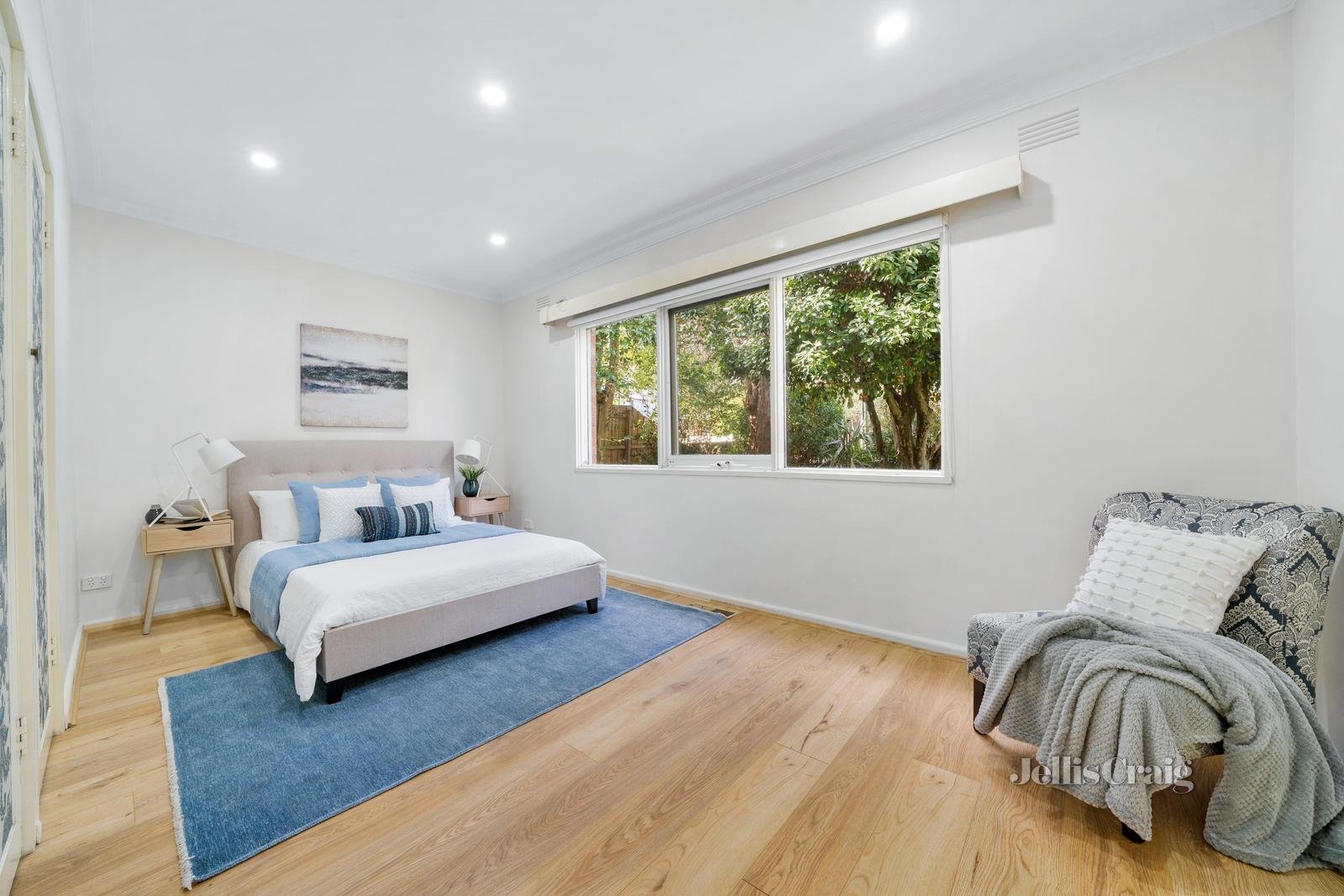 72 Orchard Grove, Blackburn South image 4
