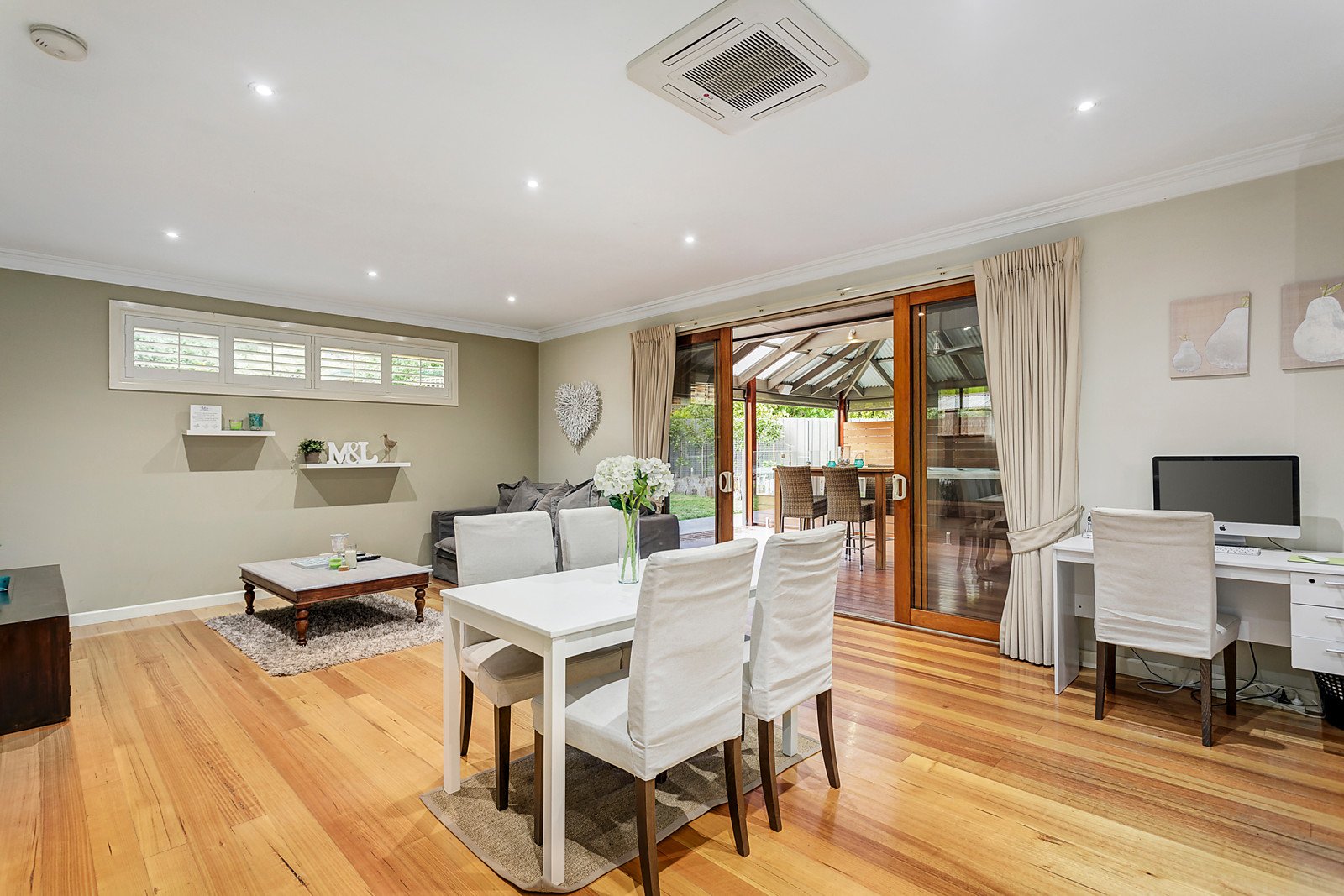 72 Percy Street, Mitcham image 4