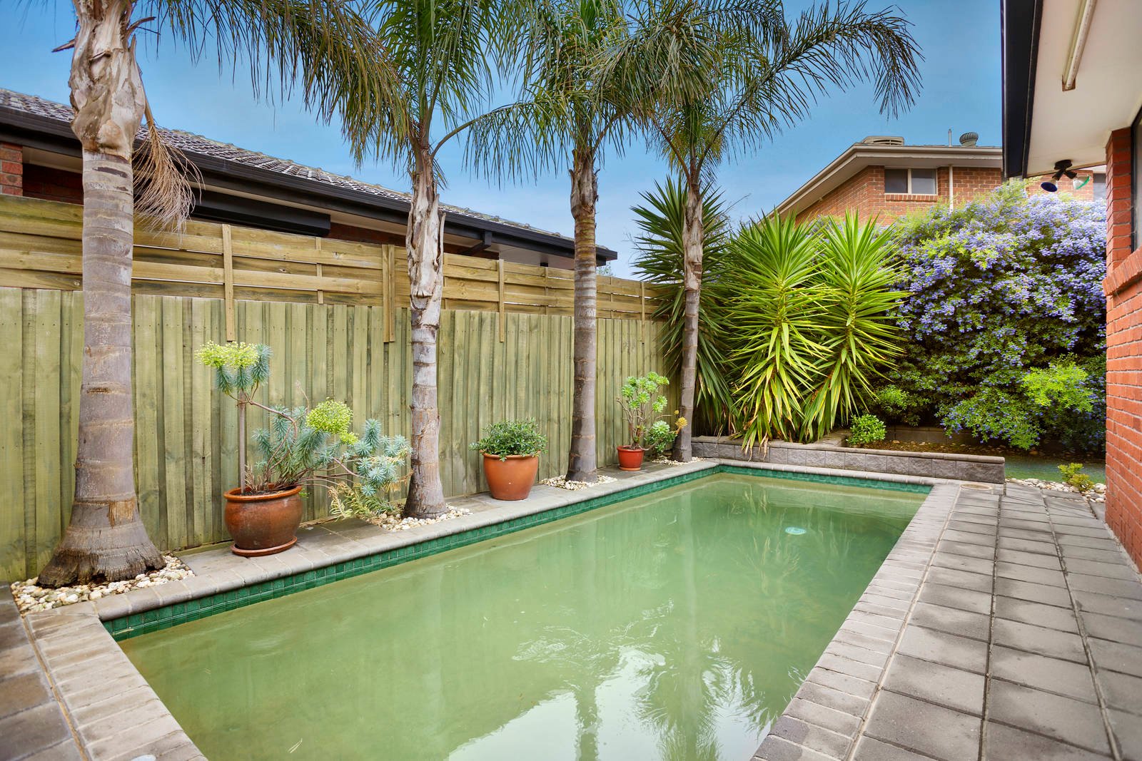 Property Gallery Thumbnail 9