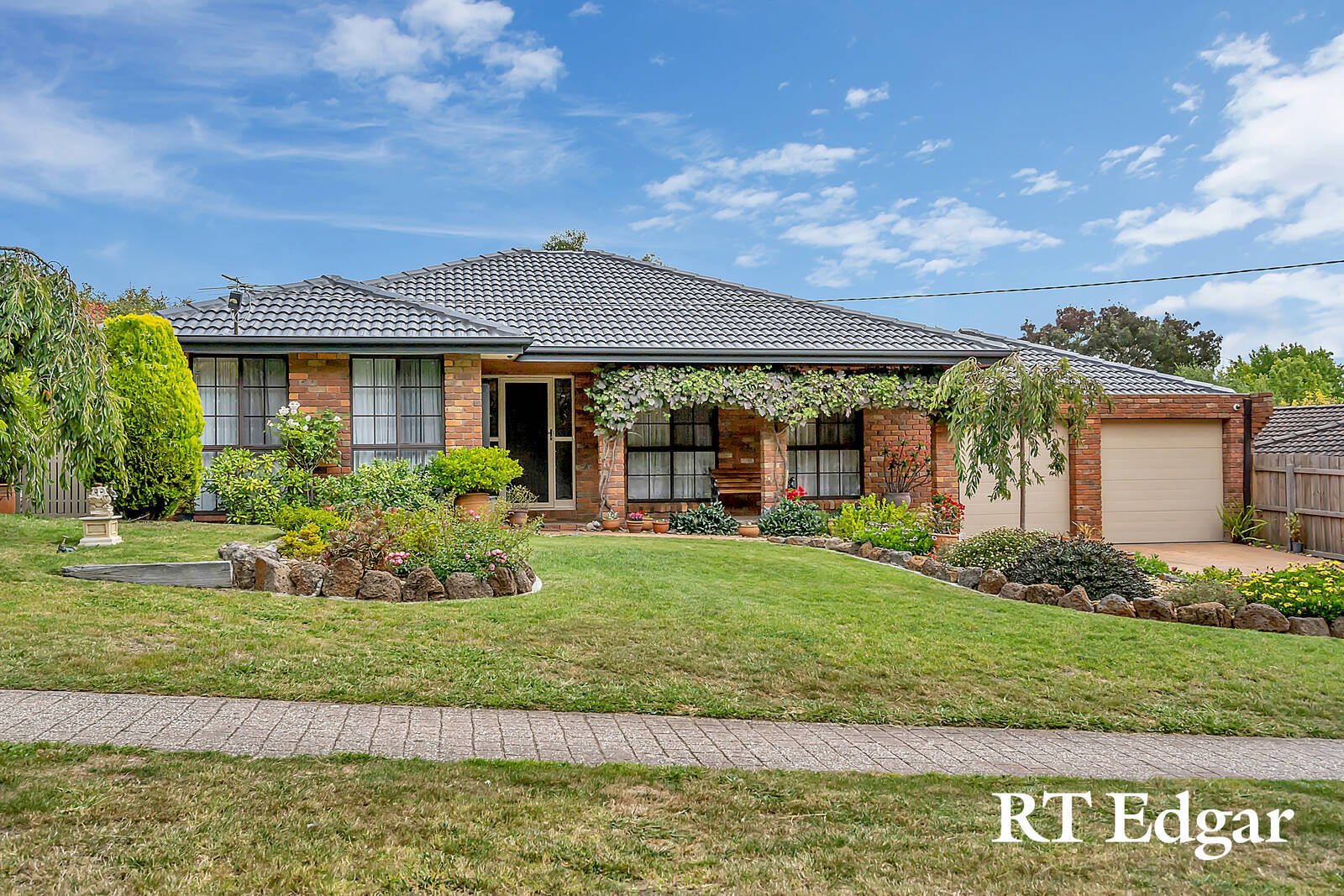 Property Gallery - Main Image