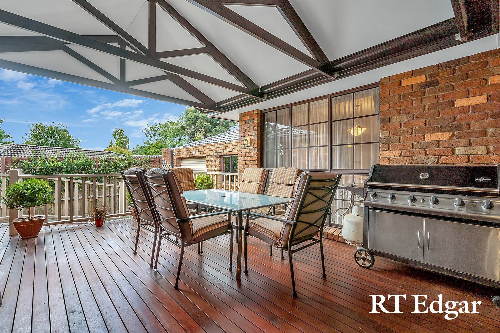 Property Gallery Thumbnail 15