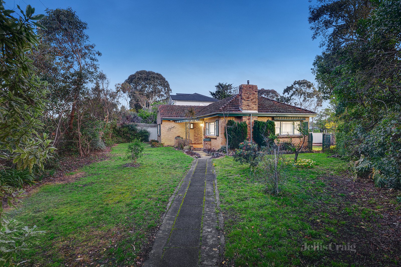 72 Rattray Road, Montmorency image 1