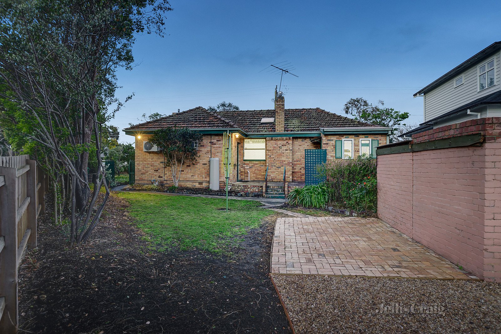 72 Rattray Road, Montmorency image 8