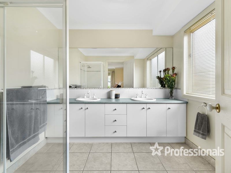 72 Regency Rise, Chirnside Park image 14