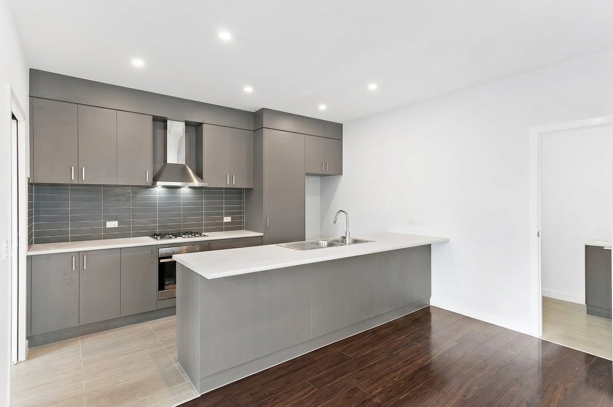 72 Ridge Drive, Avondale&nbsp;Heights image 1