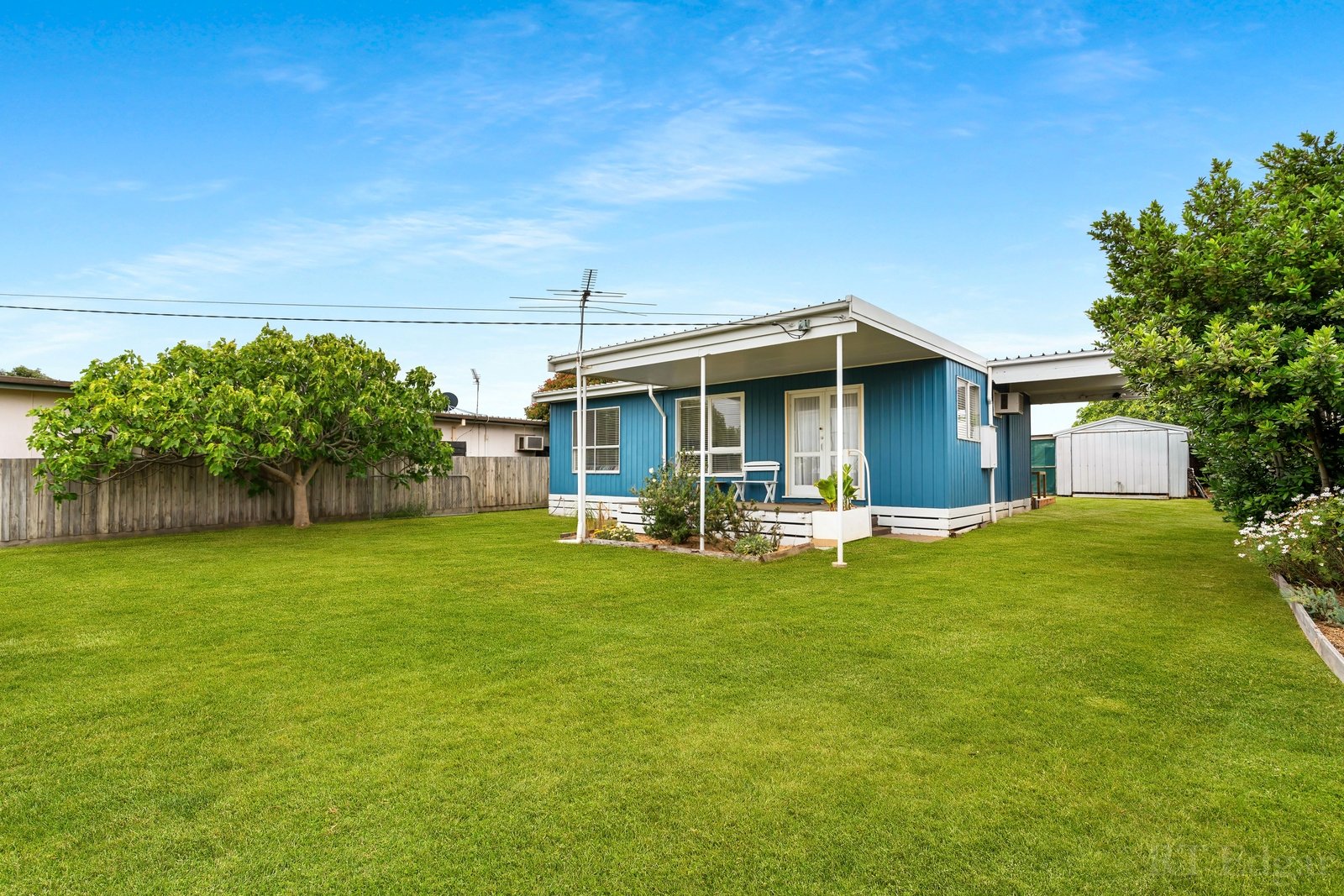 Property Gallery Thumbnail 6