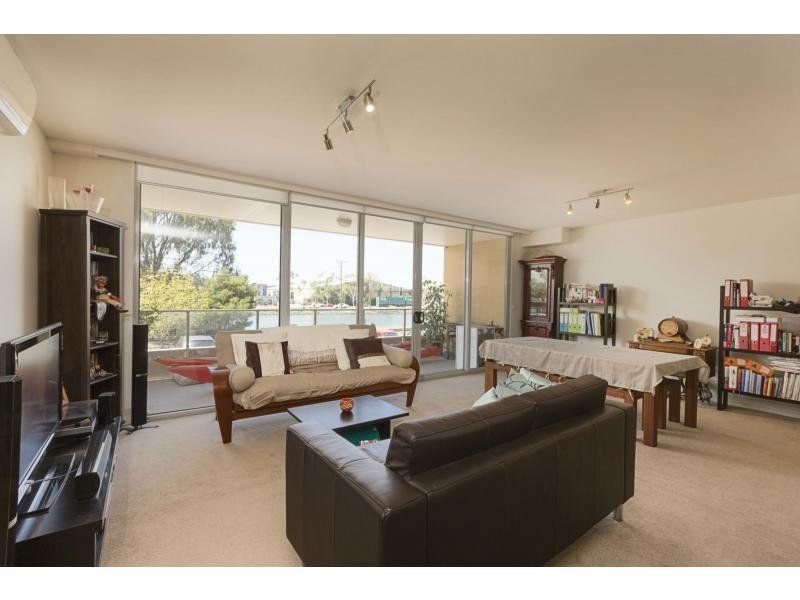 7/2 Saltriver Place, Footscray image 4