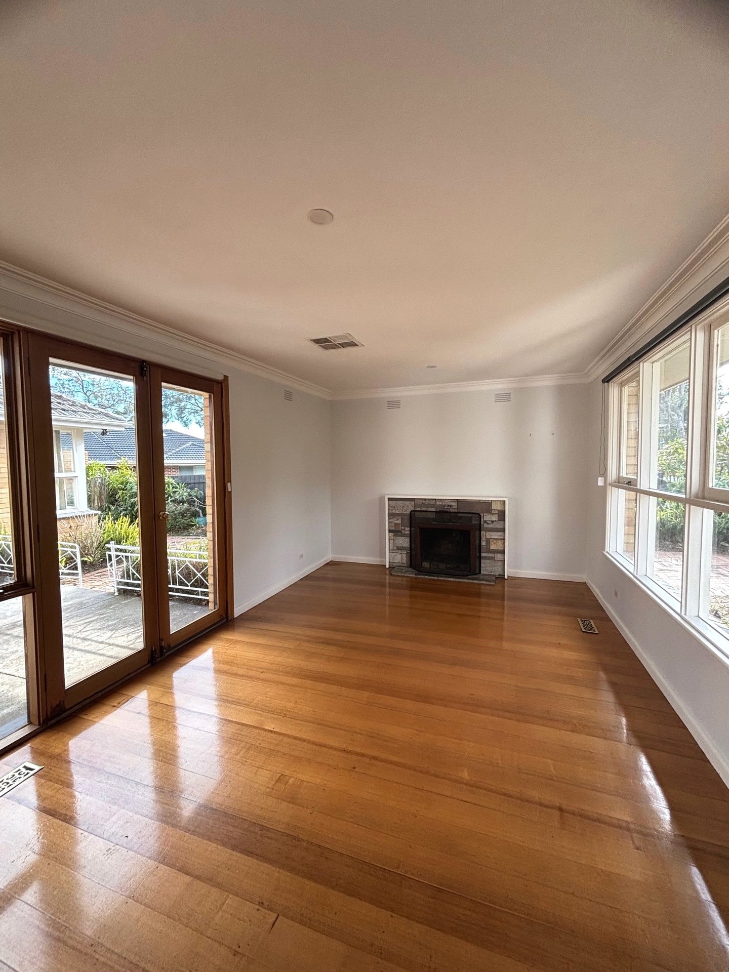 72 Shady Grove, Forest Hill image 2
