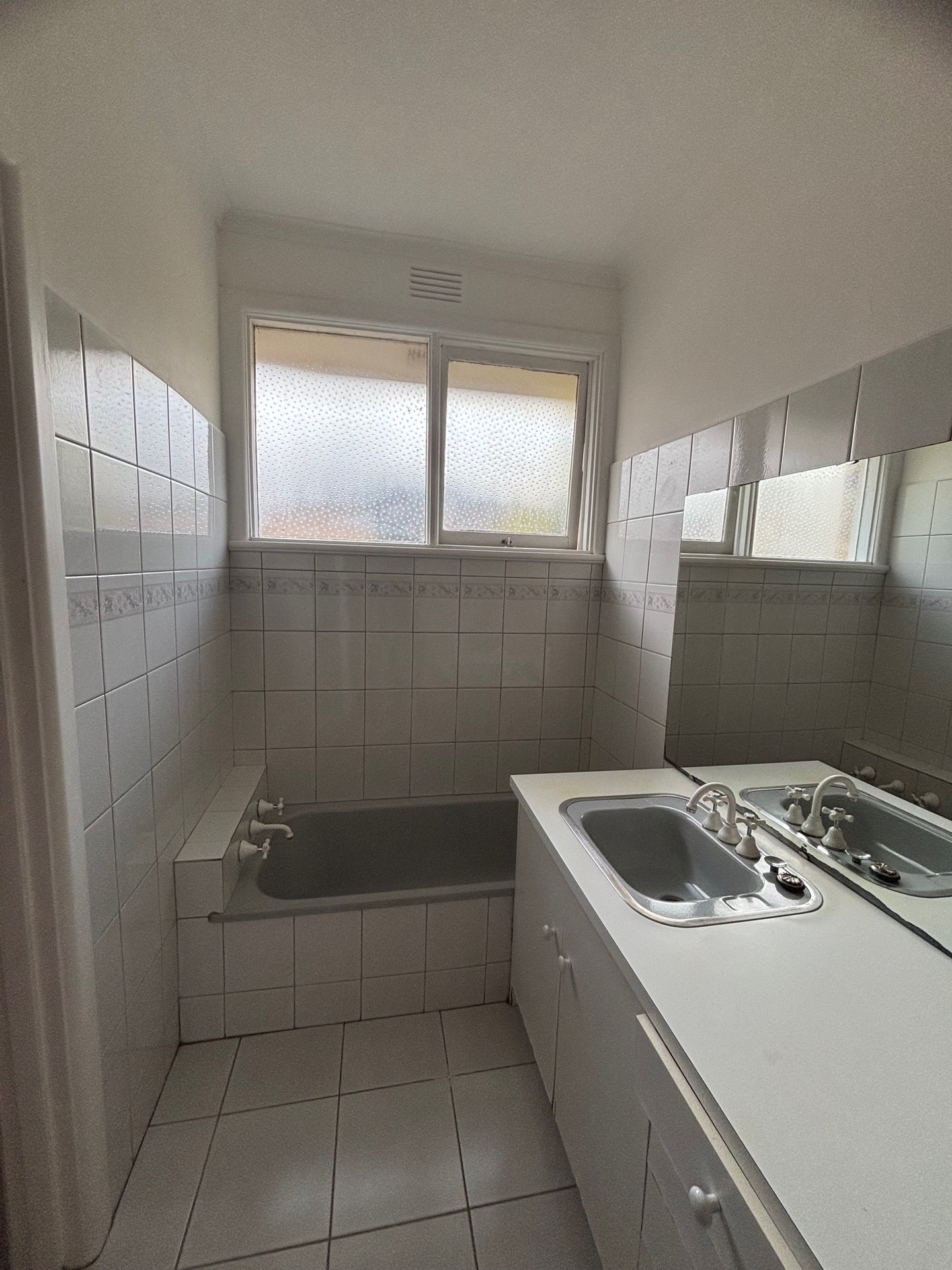 72 Shady Grove, Forest Hill image 7